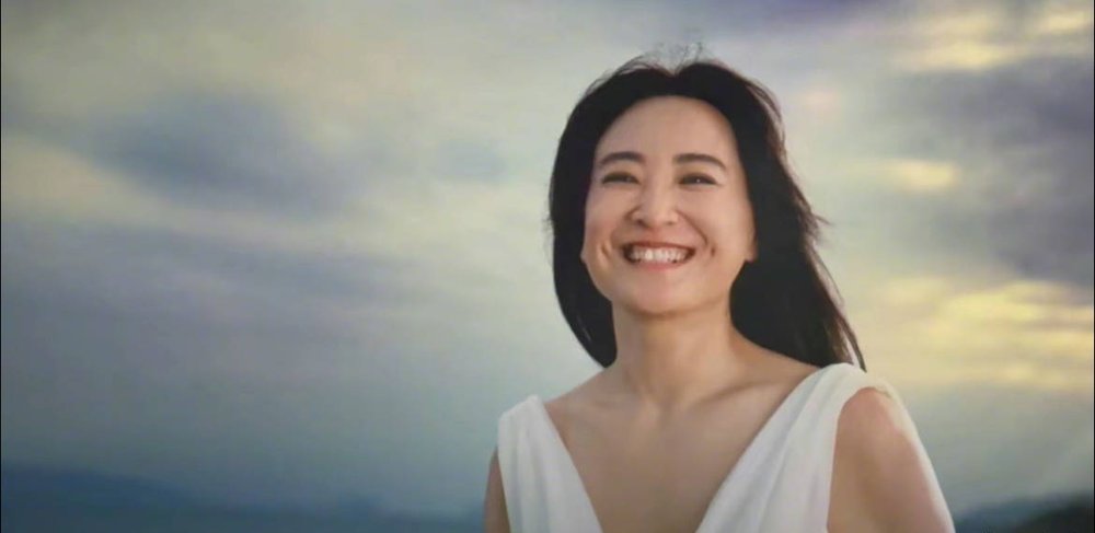 天顺平台官方：《热辣滚烫》，贾玲的肉身献祭